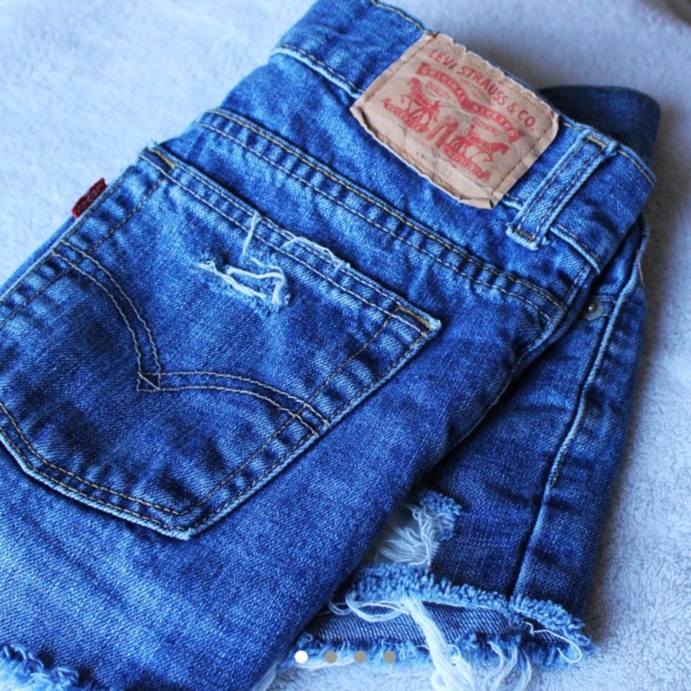 High Waisted Levi Shorts